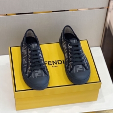 Fendi Low Shoes